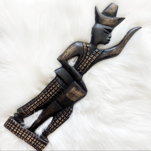 Vintage Tribal Hand Carved Wooden Wall Plaque Decorative Dark Wood Art - Picture 3 of 3